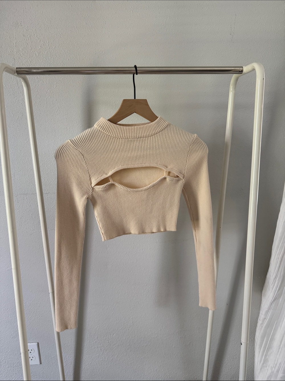 SHEIN Cream Ribbed Cutout Long-Sleeve Crop Top